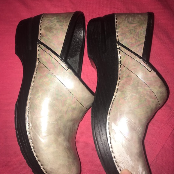 Danskos - Picture 3 of 5